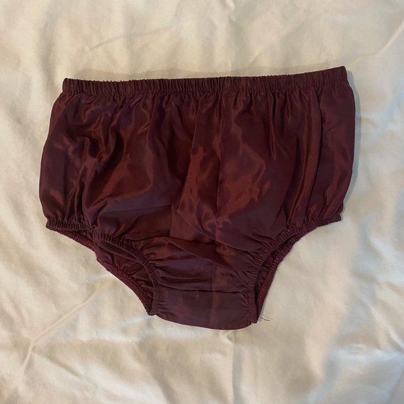 Toddler girl’s dress. 18 Mo. Iris & Ivy (dress and bloomer). - Picture 6 of 12